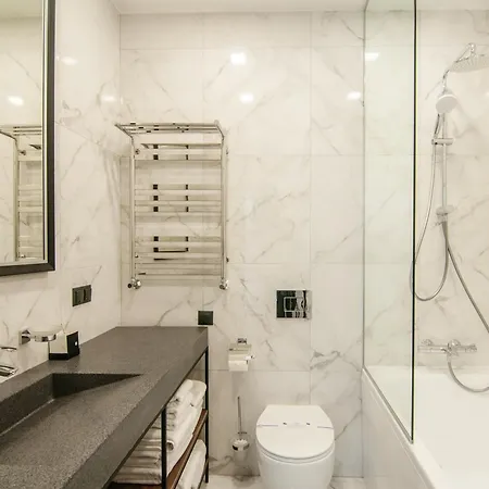 Mountain & 4* 布克维