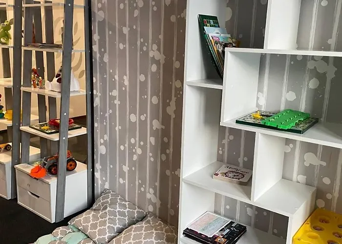 Mountain & 4* 布克维