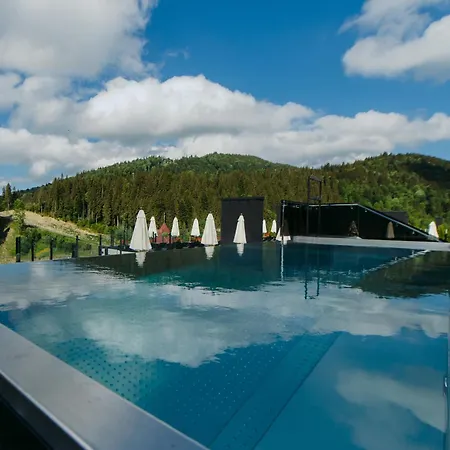 Hotel apartamentowy Mountain & *